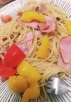 ベーコンとパプリカのペペロンチーノ-レシピのメイン写真