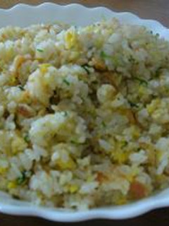 ひと工夫でぱらっと！うちの鮭チャーハン-レシピのメイン写真