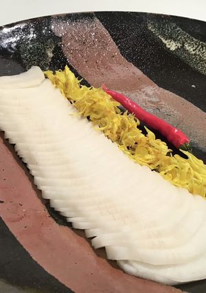 甘酢大根と甘酢食用菊-レシピのメイン写真