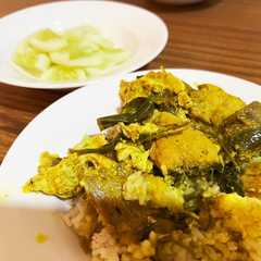 รูปของ 昆布出汁チキン茄子インドスパイスカレー