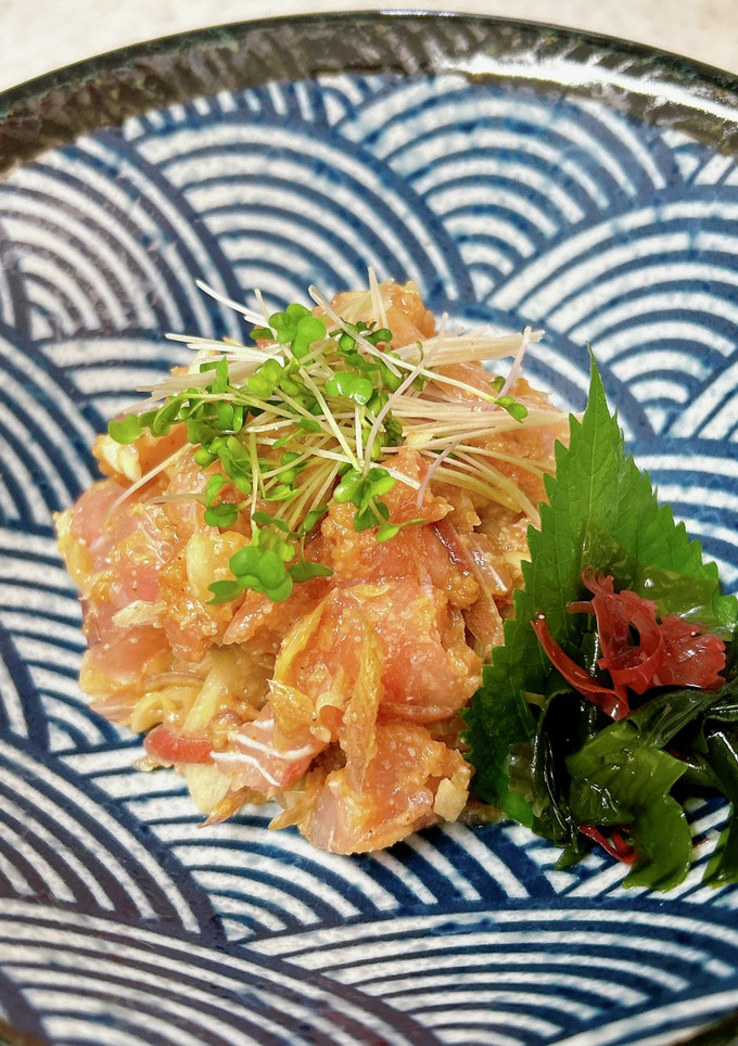 まぐろの切り落としのごま醤油麹和え-レシピのメイン写真