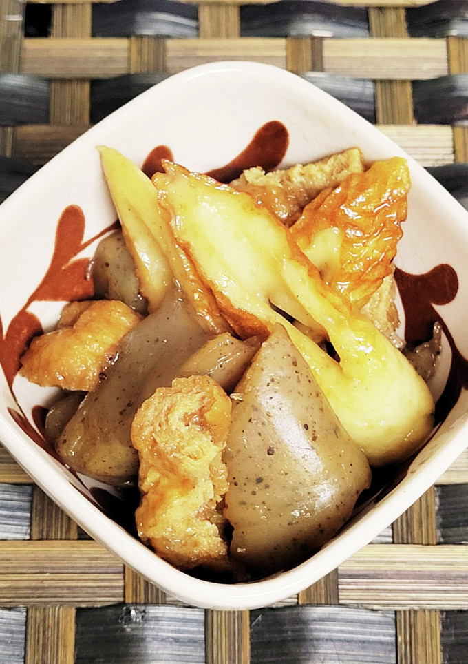 簡単こんにゃくと竹輪と油揚げの煮物-レシピのメイン写真
