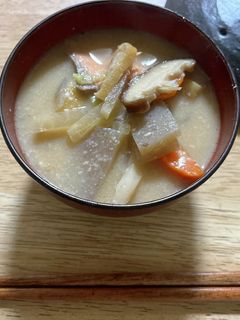 鮭と根菜の粕汁-レシピのメイン写真