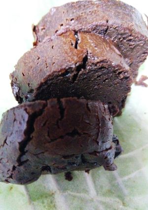 材料3つ ビターChocoテリーヌ-レシピのメイン写真