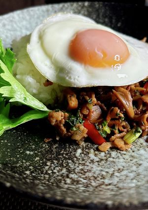 バジルなし！舞茸とセロリのガパオライス風-レシピのメイン写真