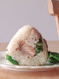 パリおにぎり★サバ缶で簡単★たんぱく質-レシピのメイン写真