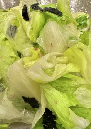 丸ごと一玉！韓国風レタスサラダ-レシピのメイン写真