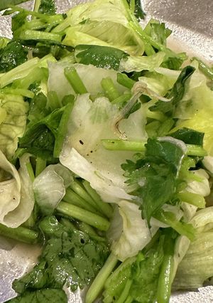 旨みたっぷり！パクチーサラダ-レシピのメイン写真