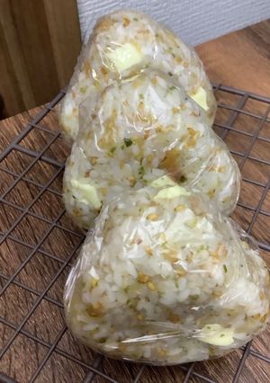 天かすチーズおかかおむすび-レシピのメイン写真