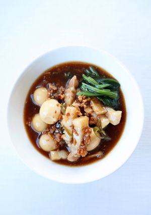 ご飯に掛けてルーロー飯【レンジでルーロー-レシピのメイン写真