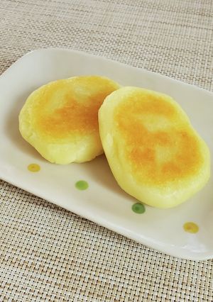 炊飯器で作るほくほくチーズ入じゃがいも餅-レシピのメイン写真