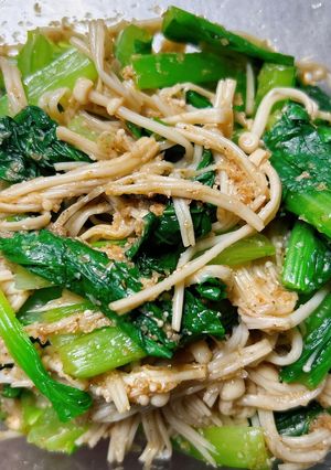 あと1品！レンチンで小松菜の胡麻和え-レシピのメイン写真