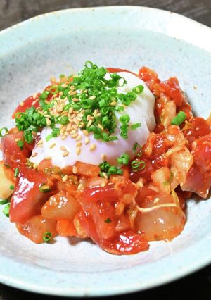 色々お刺身の温玉キムチユッケ-レシピのメイン写真