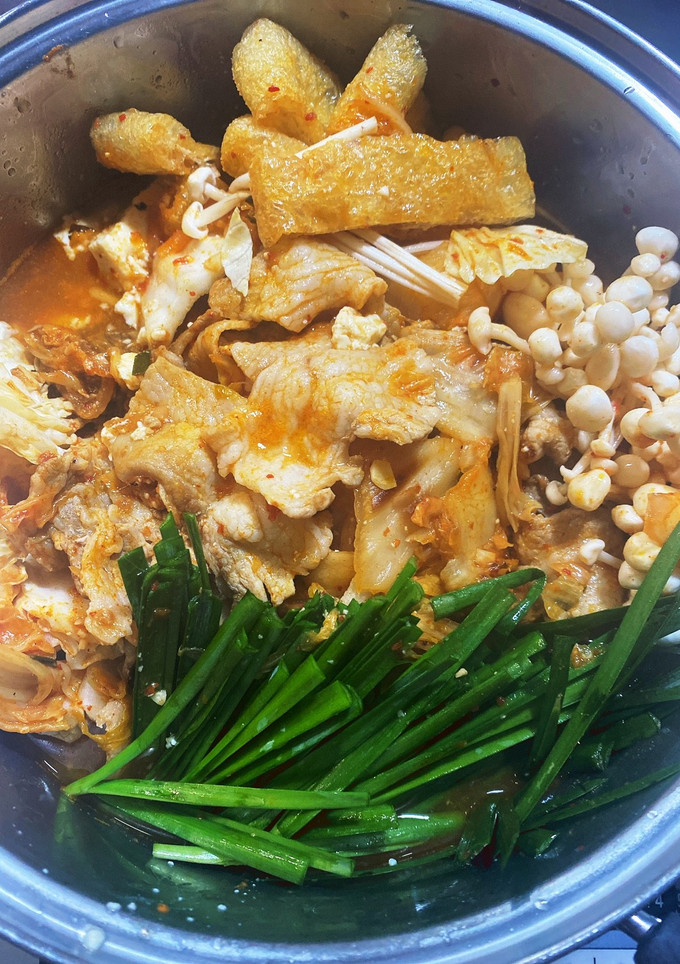 手作りスープのキムチ鍋　　締めはラーメン-レシピのメイン写真