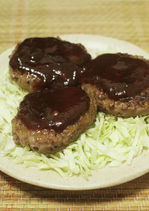 肉々しい牛100％ハンバーグ-レシピのメイン写真