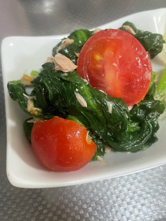 ほうれん草とトマトのツナ和え-レシピのメイン写真