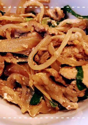 鶏がらとめんつゆで簡単！豚ニラ炒め-レシピのメイン写真