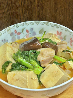 チゲスープの素で春菊と大根でチゲ-レシピのメイン写真