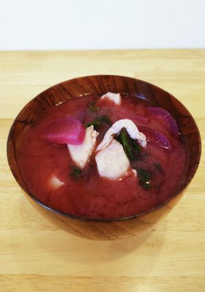 紅くるりだいこんと鶏肉の味噌汁-レシピのメイン写真