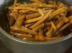 さつまいも茎(芋がら・芋づる)のきんぴら-レシピのメイン写真