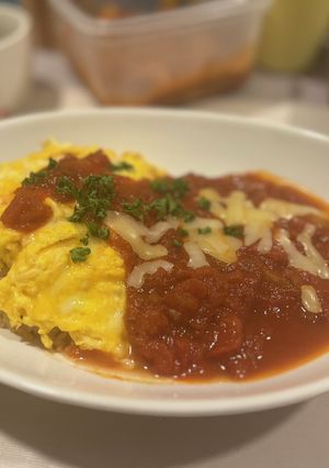 トマトソースがけチャーハン×オムライス-レシピのメイン写真