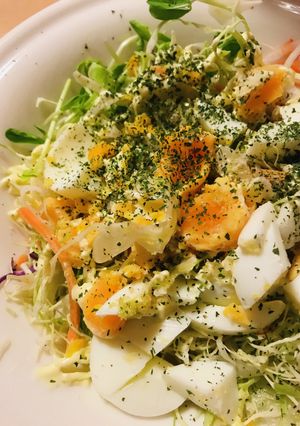 市販サラダ●ゆで玉子でシーザーサラダ風-レシピのメイン写真