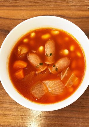 15分|ソーセージ怪獣のトマトスープ☆-レシピのメイン写真