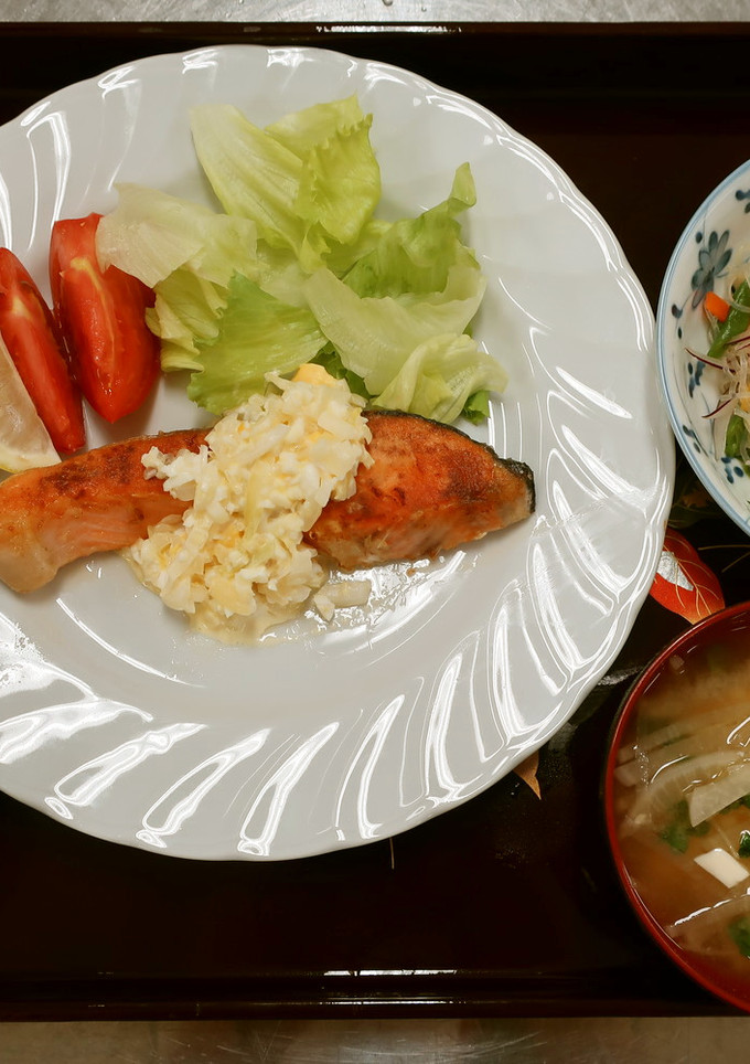 かつおだしを使った大根と豆腐の味噌汁-レシピのメイン写真