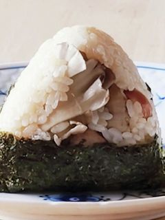 パリおにぎり★舞茸洋風炊き込みご飯★簡単-レシピのメイン写真