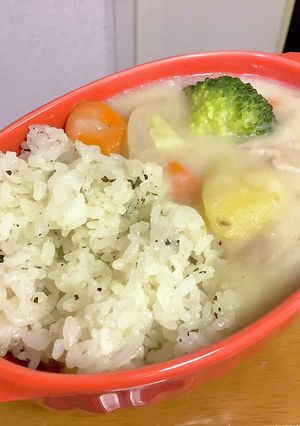 シチューの主食に!バジルご飯-レシピのメイン写真