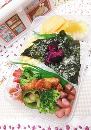 デザートは柿ネ♪弁当-レシピのメイン写真