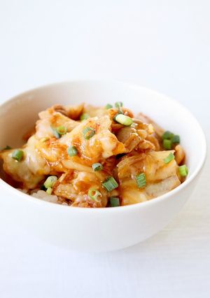 簡単美味しい簡単丼【豚キムチチーズ丼】-レシピのメイン写真