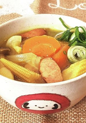 ウインナーとお好きな野菜でカレーお味噌汁-レシピのメイン写真