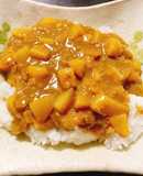 玉ねぎ、じゃがいも、ひき肉キーマカレー風