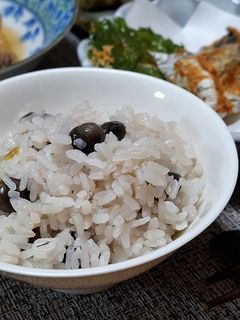 秋の味覚♪黒枝豆ごはん-レシピのメイン写真