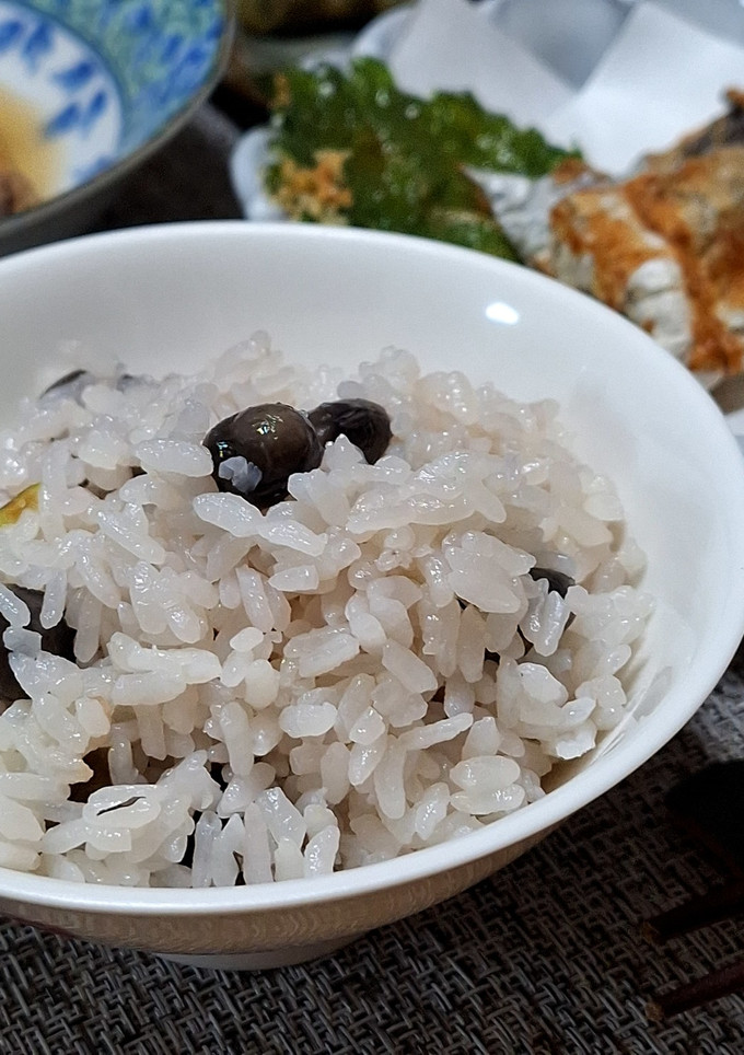 秋の味覚♪黒枝豆ごはん-レシピのメイン写真