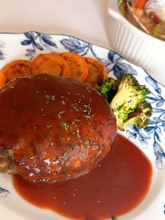 子供にも♪ピーマンとお豆腐入りハンバーグ-レシピのメイン写真