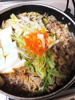節約&美味♪豚肉・ごぼう♡すき焼き-レシピのメイン写真