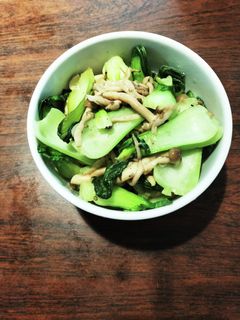 しめじと青梗菜のバターソテー-レシピのメイン写真