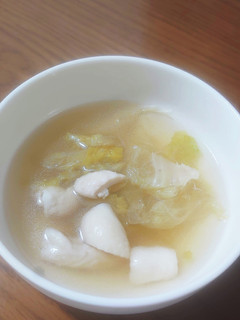 鶏皮とレタスのさっぱりスープ-レシピのメイン写真