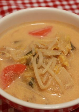 野菜たっぷり☆豆乳キムチスープ-レシピのメイン写真