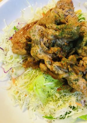 市販サラダ●豚こまぎれ肉の生姜レモン焼き-レシピのメイン写真