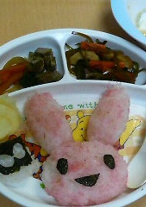 １歳の娘に！うさぎおにぎりプレート-レシピのメイン写真