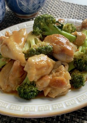 鶏肉とブロッコリーのシークヮーサー炒め-レシピのメイン写真
