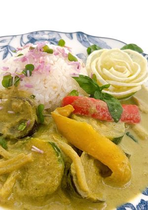 ペーストから作る辛さ控えめグリーンカレー-レシピのメイン写真