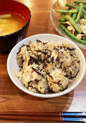 みんな大好き＊ひじきの炊き込みご飯-レシピのメイン写真