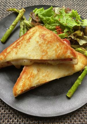 とろけるチーズのりんごバタートースト-レシピのメイン写真