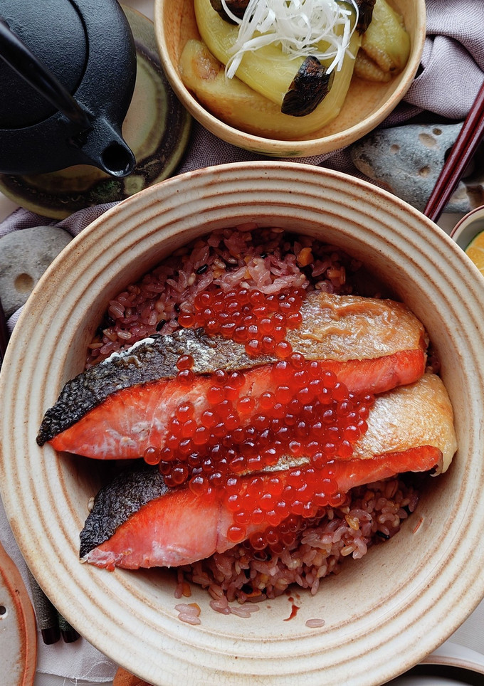 皮を焼いて作る簡単本格はらこ飯-レシピのメイン写真