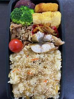 頑張るパパへ㉜生姜の炊き込みご飯弁当-レシピのメイン写真