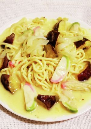 “さつま芋3色蒲鉾カルボナーラ焼きそば”-レシピのメイン写真
